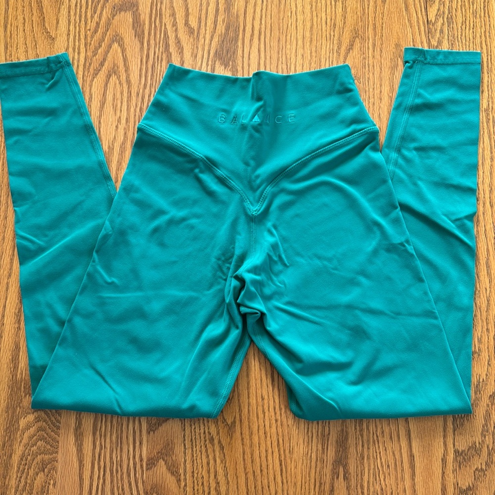 Balance athletica/ vitality cloud leggings